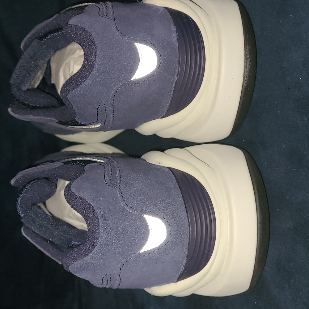 New New Balance sneakers in Navy blue suede sizes 11,11.5 and 12 - Picture 3 of 10